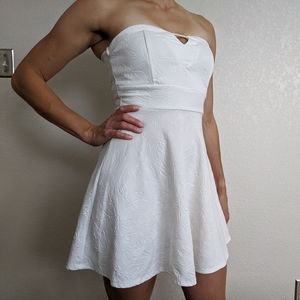 Papaya Sweetheart Neckline Strapless Dress (M)